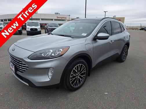 2022 Ford Escape TITANIUM