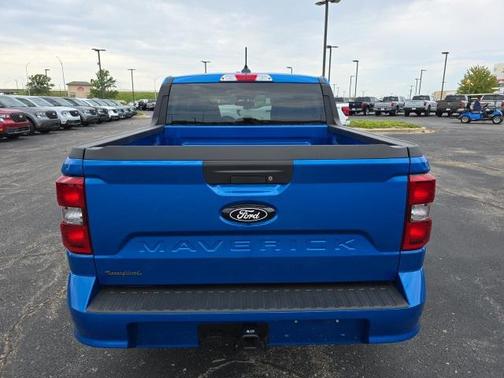 2025 Ford Maverick Lobo Standard