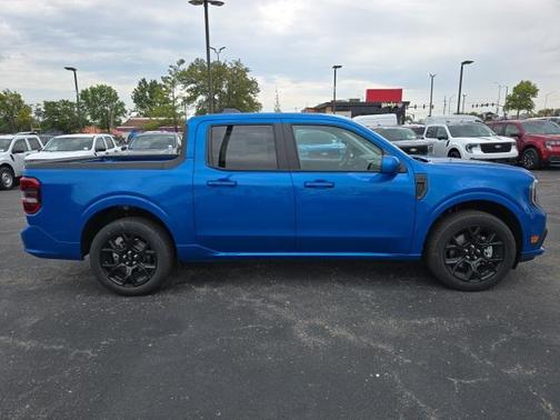2025 Ford Maverick Lobo Standard