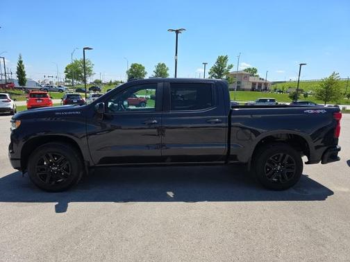 2022 Chevrolet Silverado 1500 RST