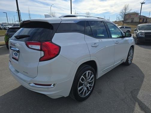 2022 GMC Terrain DENALI