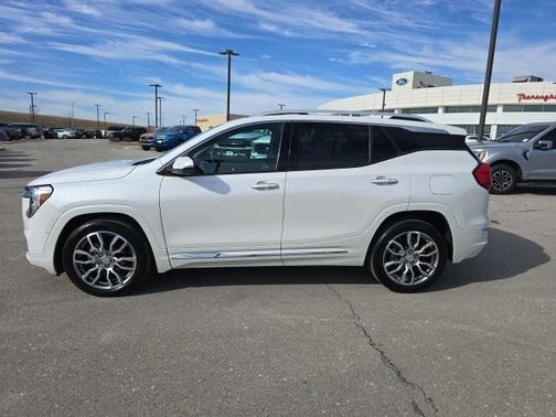 2022 GMC Terrain DENALI