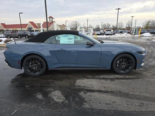 2025 Ford Mustang EcoBoost