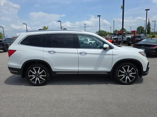 2022 Honda Pilot AWD Elite
