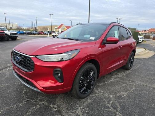 2025 Ford Escape ST-Line Elite