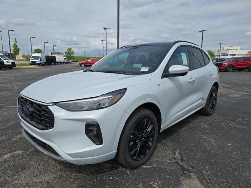 2025 Ford Escape ST-Line Elite