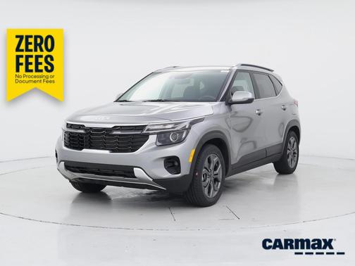 Gray 2024 Kia Seltos S