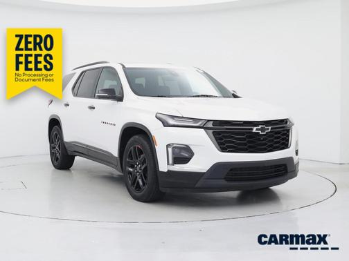 White 2022 Chevrolet Traverse Premier