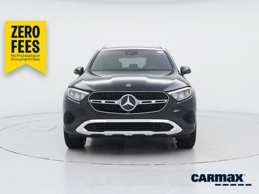 Black 2025 Mercedes-Benz GLC 300