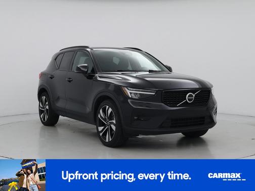 Black 2023 Volvo XC40 B5 Plus Dark Theme