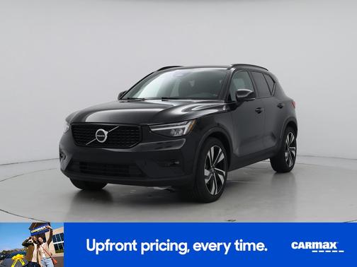Black 2023 Volvo XC40 B5 Plus Dark Theme