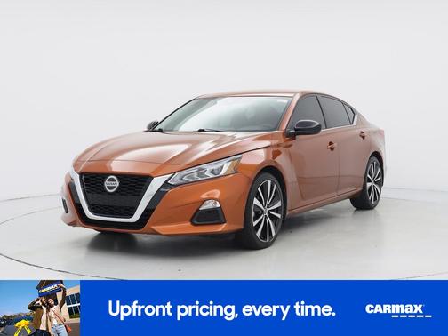 Orange 2022 Nissan Altima SR