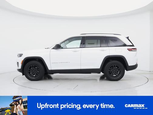 White 2022 Jeep Grand Cherokee Laredo