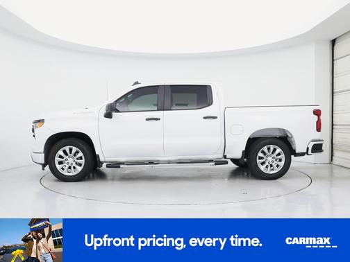 White 2022 Chevrolet Silverado 1500 Custom