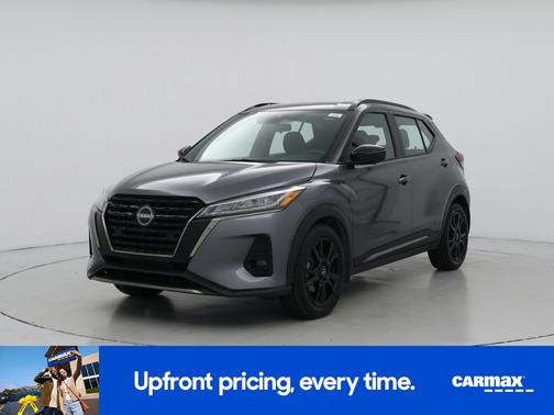 Gray 2023 Nissan Kicks SR