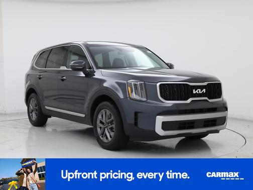Gray 2024 Kia Telluride LX