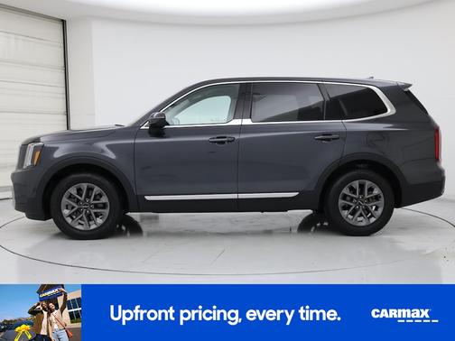 Gray 2024 Kia Telluride LX
