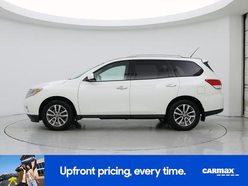 2016 Nissan Pathfinder SV