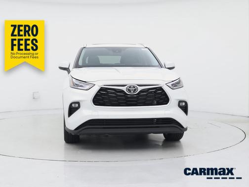 Pearl 2022 Toyota Highlander Limited