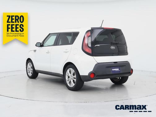 White 2014 Kia Soul +