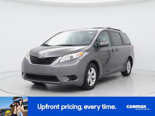 Silver 2014 Toyota Sienna LE