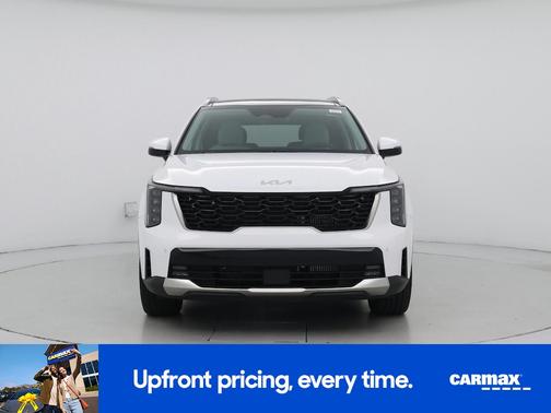 White 2025 Kia Sorento EX