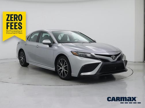 Silver 2021 Toyota Camry SE