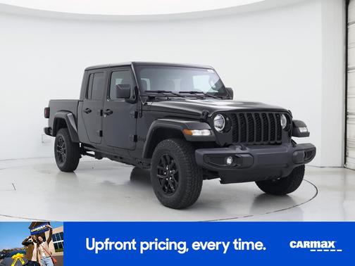 Black 2022 Jeep Gladiator Altitude