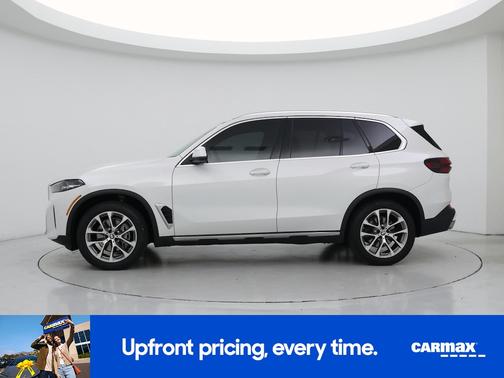 White 2024 BMW X5 sDrive40i