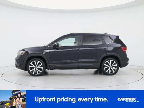 Black 2022 Volkswagen Taos SE