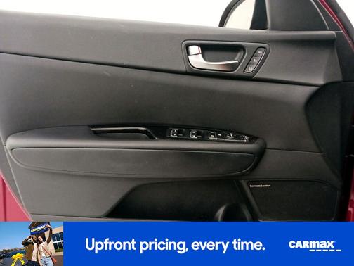 Red 2016 Kia Optima SX