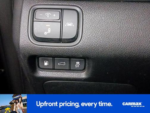 Red 2016 Kia Optima SX