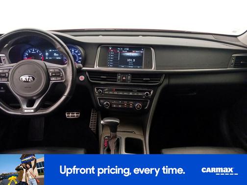 Red 2016 Kia Optima SX