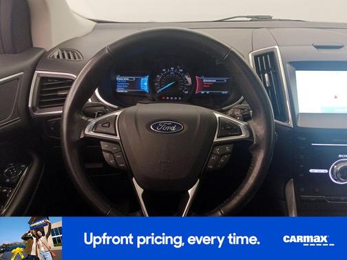 Gold 2017 Ford Edge Titanium