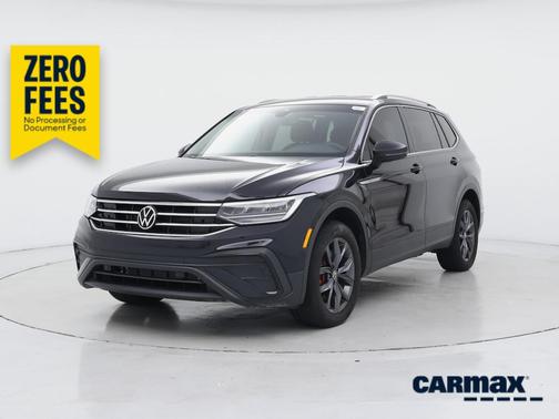 Black 2023 Volkswagen Tiguan SE