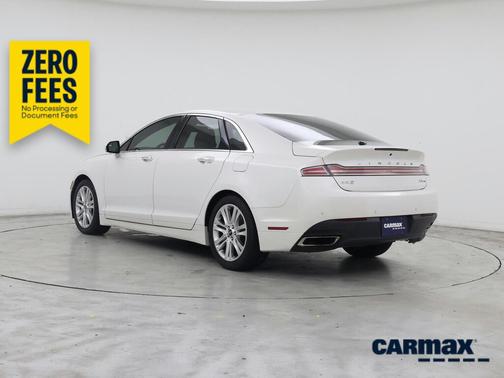White 2016 Lincoln MKZ