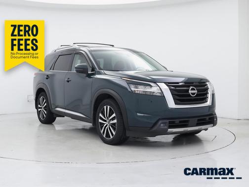 Green 2023 Nissan Pathfinder Platinum