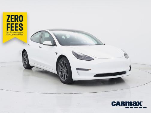 White 2022 Tesla Model 3