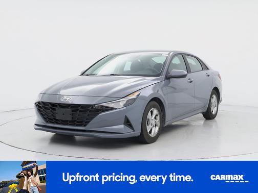 Gray 2022 Hyundai ELANTRA SE