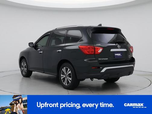 2019 Nissan Pathfinder SV