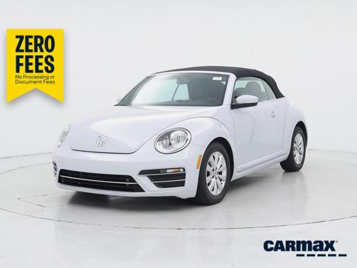 White 2019 Volkswagen Beetle SE