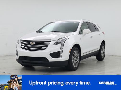 White 2019 Cadillac XT5 Luxury