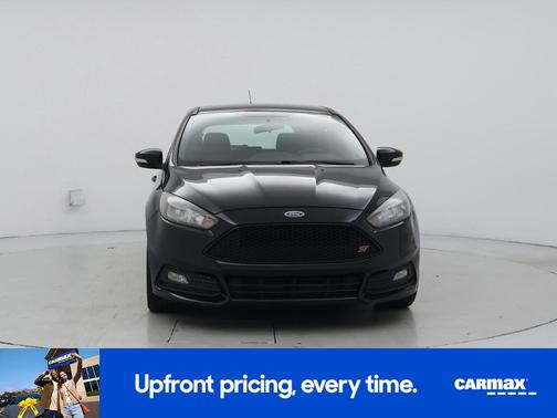 Black 2017 Ford Focus ST