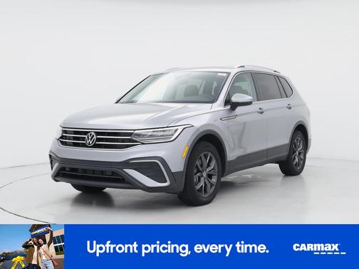 Silver 2023 Volkswagen Tiguan SE