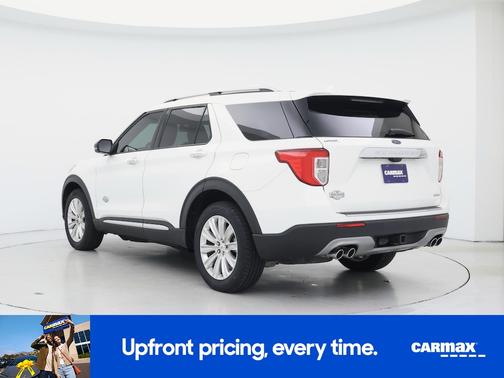 White 2022 Ford Explorer King Ranch