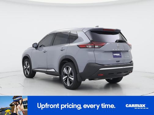 Gray 2022 Nissan Rogue Platinum
