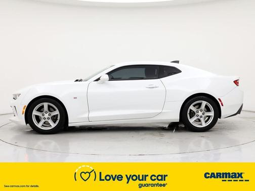 Photo 3 of 23 of 2017 Chevrolet Camaro 1LT