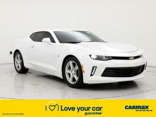 Photo 1 of 23 of 2017 Chevrolet Camaro 1LT