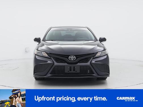 Black 2022 Toyota Camry SE