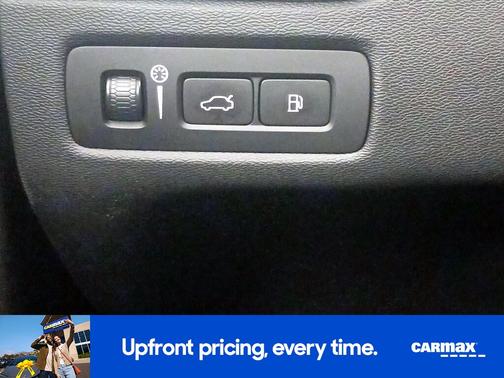 2020 Volvo XC60 Recharge Plug-In Hybrid T8 R-Design